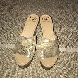 Diane von Furstenberg metallic and cork wedges sz8